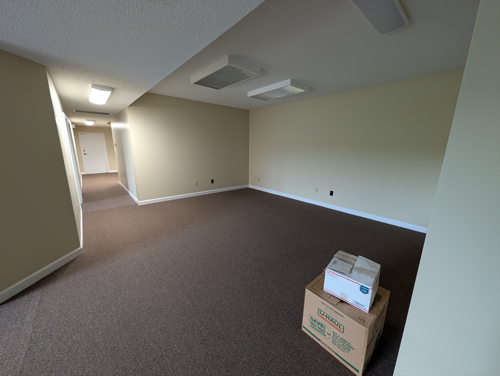 Studio reception (136)